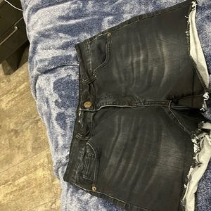 Born Primitive size 2XL